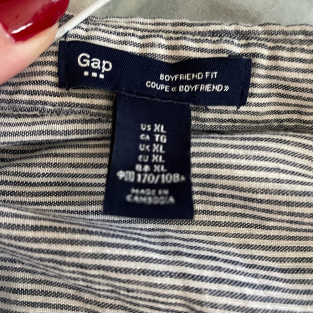 Striped Button-Up Shirt - Picture 4 of 4